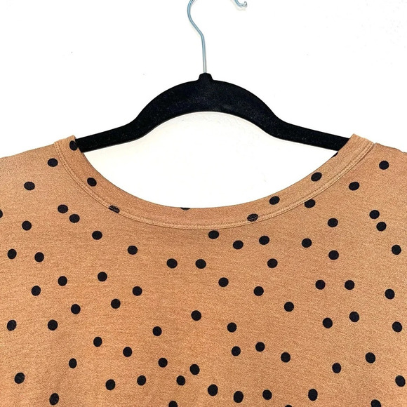 Maurices 24/7 Gold & Black Polka Dot Print Short Sleeve Tee Small Women’s - Picture 2 of 9